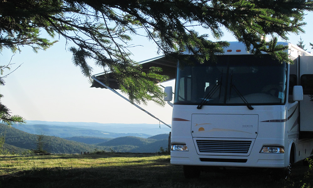 CAMPING AVEC SERVICE