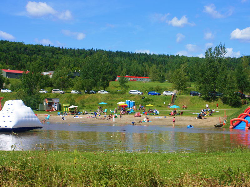 PLAGE ET JEUX AQUATIQUES